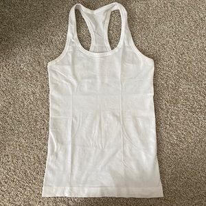 Lululemon Swiftly Tech Tank Size 4